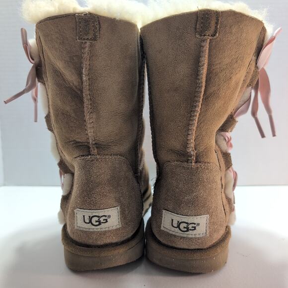 Ugg Pala Sheepskin Suede Ribbon Tie Cozy Boots Girl's Size 5 - Picture 5 of 8
